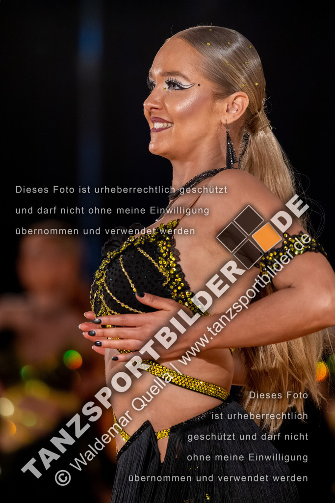 20260322-12047 | Hier finden Sie Tanz Bilder vom Latein und Standard Formationen tanzen. Sportbilder vom Tanzsport. Schöne Fotos und von Weltmeisterschaft, Europameisterschaft, Bundesliga, Regionalliga, Oberliga und Landesliga sowie von GOC Stuttgart, DanceComp, WM Bremen