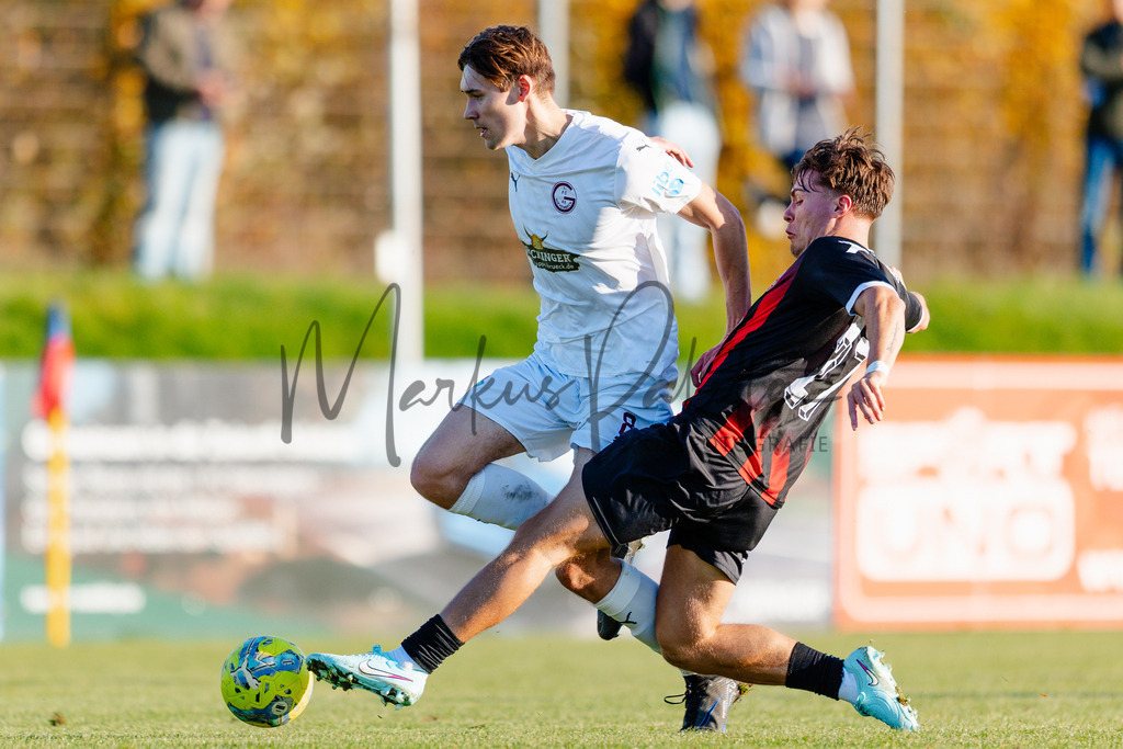 Oberliga Westfalen, Saison 2025/26, 13. Spieltag: 1. FC Gievenbeck - Türkspor Dortmund 2000 | Münster, 02.11.2025: Oberliga Westfalen, 13. Spieltag, 1. FC Gievenbeck empfängt Türkspor Dortmund 2000 im Sportpark Gievenbeck in Münster. Foto: sportfotografie.ms | Markus Paletta - Realisiert mit Pictrs.com