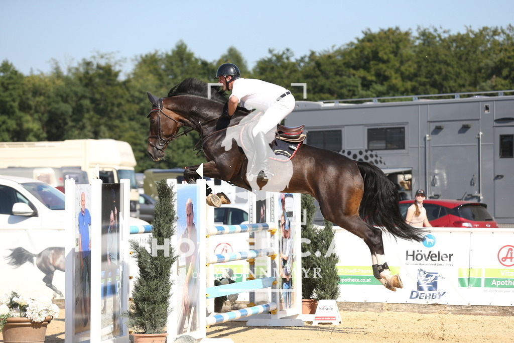 DL2Q5073 | Willkommen bei Brunnmayr - Design & Fotografie – Ihrem Spezialisten für Reitturniere und Pferdeveranstaltungen in Oberösterreich, Salzburg und Bayern! Seit über 17 Jahren sind wir leidenschaftlich dabei.