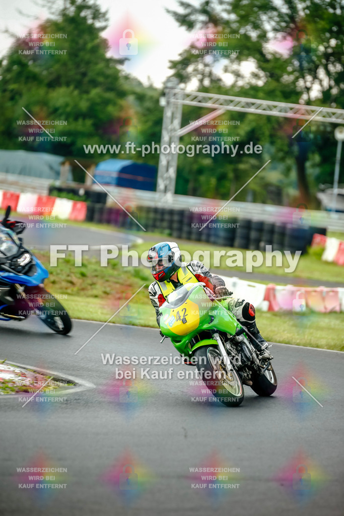 VBK-4105 | Hier findet Ihr Bilder von Touristenfahrten auf der Nürburgring Nordschleife oder von anderen Veranstaltungen die ich besucht habe. Viel Spass beim Durch Schauen 
