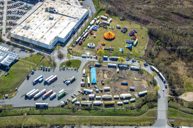 Witten220400954 | Luftbild, Circus Antoni Winterlager am Ostermann Möbelhaus Centrum Witten, Fredi-Ostermann-Straße in Rüdinghausen, Witten, Ruhrgebiet, Nordrhein-Westfalen, Deutschland