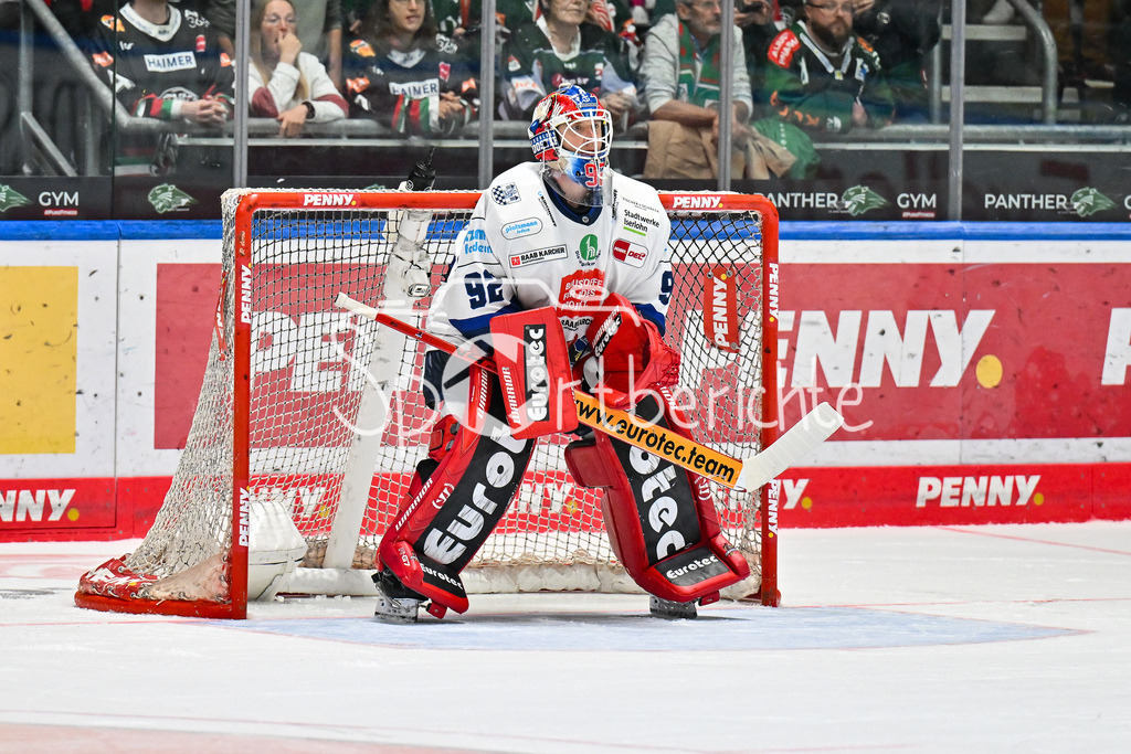 Augsburger Panther - Iserlohn Roosters | Im Bild Andreas JENIKE (Iserlohn Roosters 92) / Einzelfoto / Freisteller / Penny DEL: Augsburger Panther - Iserlohn Roosters; Curt Frenzel Stadion am 21.09.2025