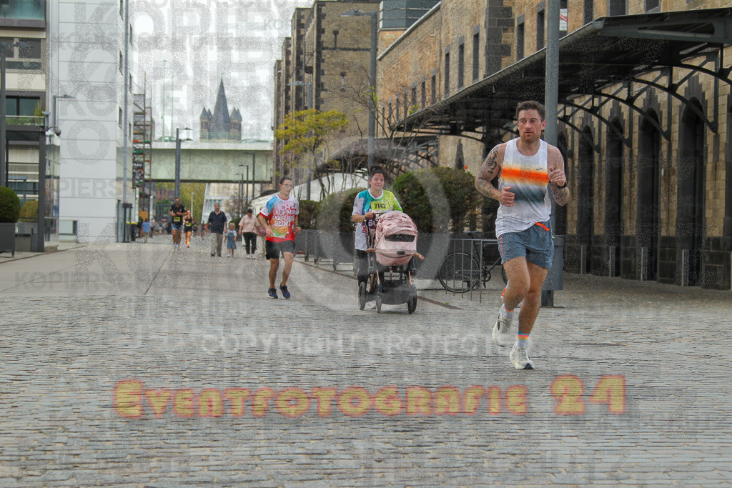 250920_1517_EV4_8384 | Sportfotografie im Rhein-Sieg Kreis, Köln, Bonn, NRW, Rheinland Pfalz, Hessen, etc. Unser Tätigkeitsfeld umfasst den Laufsport vom Volkslauf über den Marathon, Duathlon, Triathon bis zum Ultralauf wie Kölnpfad Ultra oder Schindertrail.