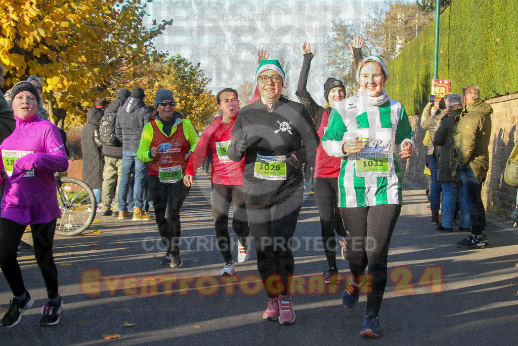 241201_1035_EV4_9533 | Sportfotografie im Rhein-Sieg Kreis, Köln, Bonn, NRW, Rheinland Pfalz, Hessen, etc. Unser Tätigkeitsfeld umfasst den Laufsport vom Volkslauf über den Marathon, Duathlon, Triathon bis zum Ultralauf wie Kölnpfad Ultra oder Schindertrail.