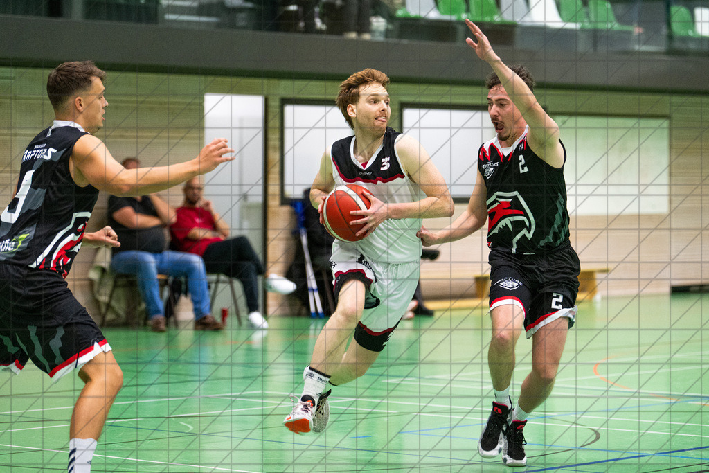 2. RL West | 19.10.2024 | BBC OS vs. Bad Essen | 2. RL West | 19.10.2024 | BBC OS vs. Bad Essen - - - - - CREDIT, www.bullenfotos.de, Martin König, Hörner Weg 40, D-49078 Osnabrück, +4917663732967, Nutzung und Weitergabe nur zu den vereinbarten Zwecken. Presseanfragen an Ersteller. Alle Rechte beim Ersteller. - - - - - - Realisiert mit Pictrs.com