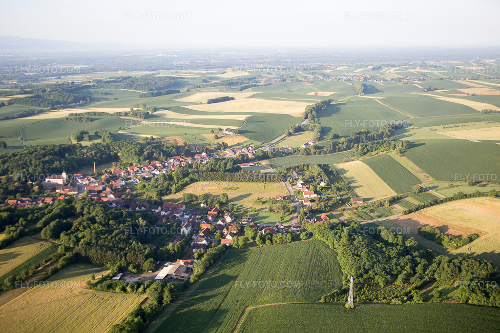 Aerial view: View of the town in Neewiller-près-Lauterbourg in the state Bas-Rhin, France.Photo: IMG_082906.jpg taken on 06/26/2015 by Werner Riehm/FLY-FOTO.comResolution of the original: 5472 x 3648 px