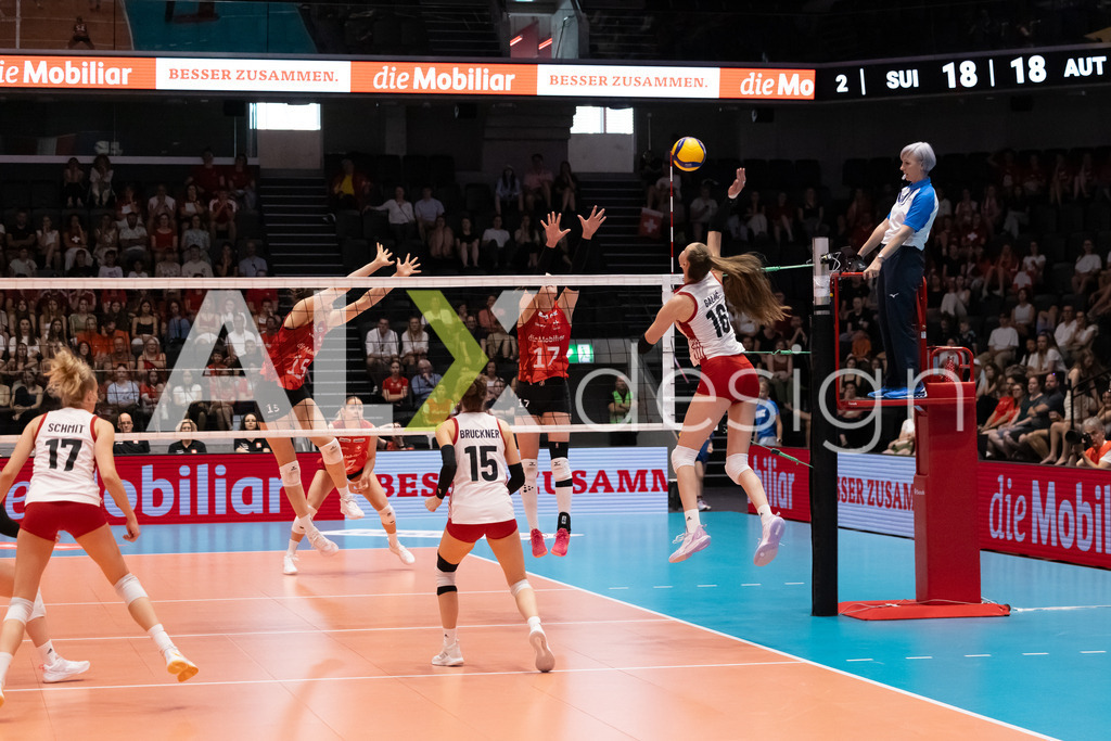 Austria v Switzerland - CEV European League Women | KRIENS, SWITZERLAND - JUNE 14: ANAMARIJA GALIC of Austria attack / spike against JULIE LENGWEILER of Switzerland and ALIX DE MICHELI of Switzerland during the CEV European League match between Austria and Switzerland at Pilatus Arena on June 14, 2026 in Kriens, Switzerland. - Realisiert mit Pictrs.com