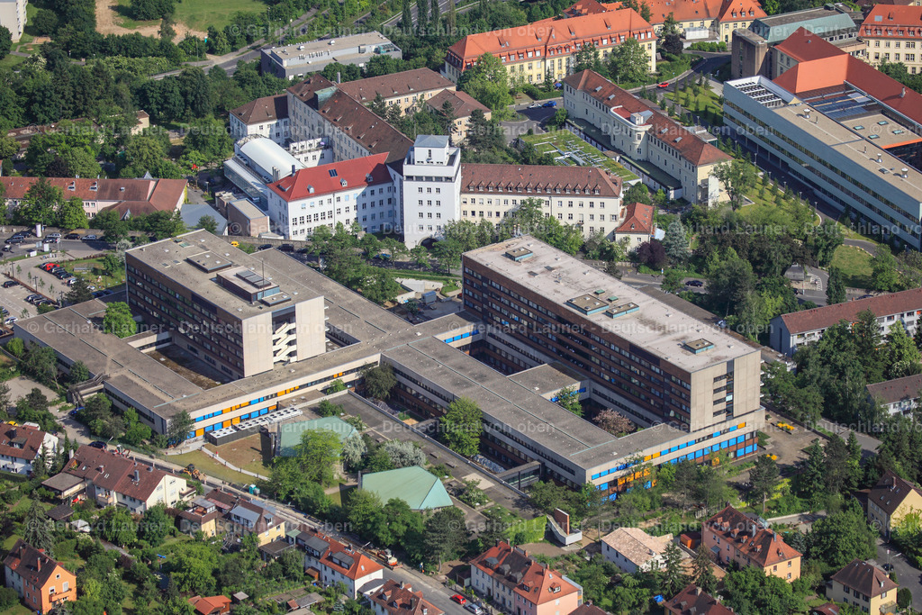 3091843 | Universitätsklinikum Würzburg, ein Klinikum der Medizinischen Fakultät der Julius-Maximilians-Universität Würzburg und ein Krankenhaus der Maximalversorgung.