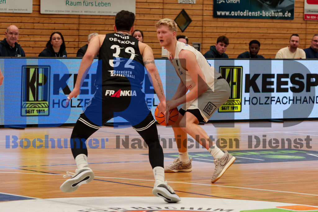 SES_BOCBAY20250209-33 | bond - Realisiert mit Pictrs.com