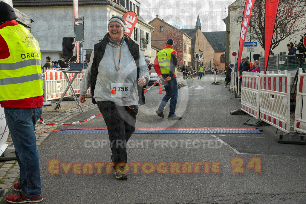 221127_1115_EX1_1628 | Sportfotografie im Rhein-Sieg Kreis, Köln, Bonn, NRW, Rheinland Pfalz, Hessen, etc. Unser Tätigkeitsfeld umfasst den Laufsport vom Volkslauf über den Marathon, Duathlon, Triathon bis zum Ultralauf wie Kölnpfad Ultra oder Schindertrail.