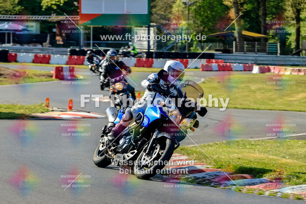 _OTO1330 | Hier findet Ihr Bilder von Touristenfahrten auf der Nürburgring Nordschleife oder von anderen Veranstaltungen die ich besucht habe. Viel Spass beim Durch Schauen 