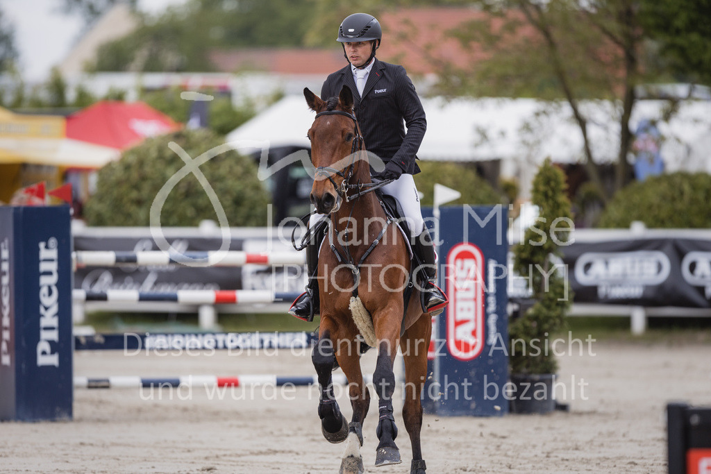 230520_MayDays_Zeit-S-209 | Deine schönsten Turniermomente als professionelle Fotos! Entdecke hochwertige Pferdesport-Fotografie im Online-Shop. Jetzt Fotos finden & bestellen!