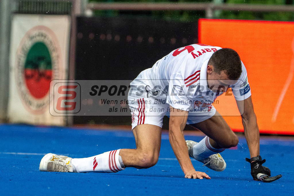 Final4_20250531-1903-Z09_3673 | Krefeld, Deutschland, 31.05.2025:  Feldhockey Final4 2025 – „Deutsche Feldhockey-Meisterschaften 2025“ im Gerd-Wellen-Hockeyanlage am 31.05.2025 in Krefeld, Deutschland. (Foto von Kramhöller/Fehrmann/Kaste)Krefeld, Germany, 31.05.2025: Feldhockey Final4 2025 – „Deutsche Feldhockey-Meisterschaften 2025“ in Gerd-Wellen-Hockeyanlage at 31.05.2025 in Krefeld, Deutschland. (Foto from Kramhöller/Fehrmann/Kaste)