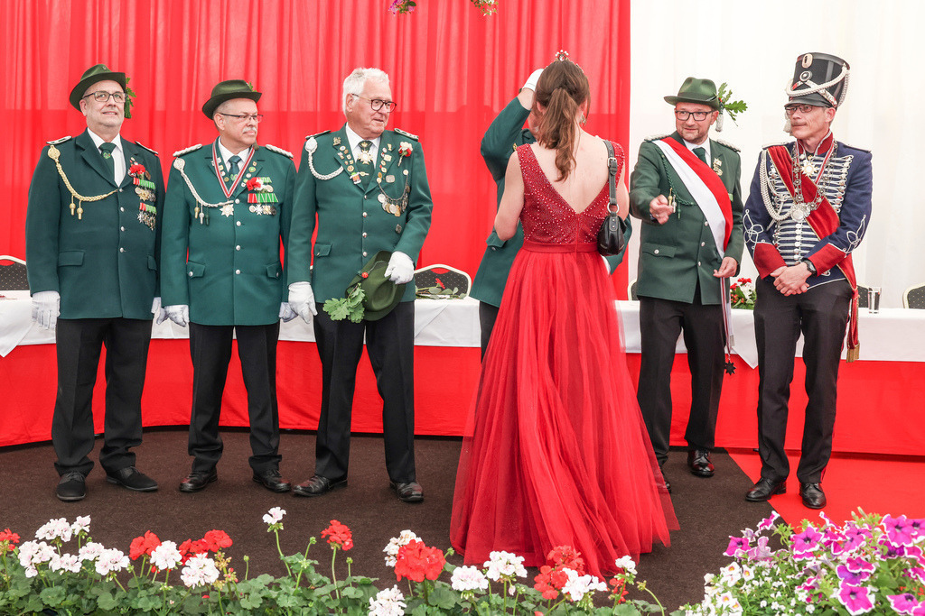 top-top.de 240531-030 | Foto, Video, Fotografie, Videografie, Fotobox, DJ, Discjockey, Musik, Musikbox, Veranstaltung, Photobooth, Amazon, Ebay, Buchtipp, Bestseller, Autor, Verlag, Buch, Wesel, Hamminkeln, NRW, Dinslaken, Rees, Drohne, Hochzeit, Party, Fotobox, Wesel, Fotograf