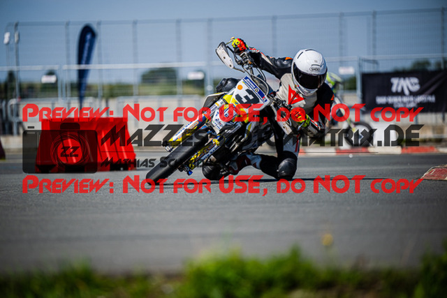 MaZZes_FotoMatrix_220903_1785 | S2