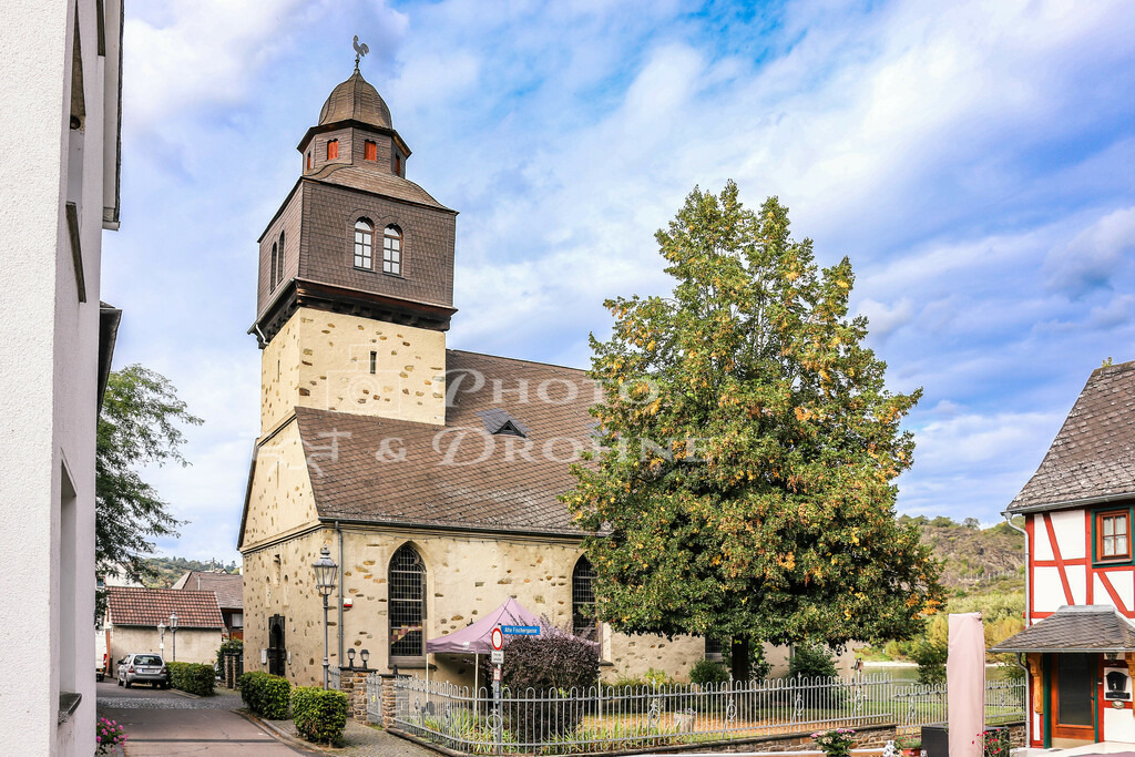 spay-2090 | In Oberspay steht die Alte Kirche von Spay - Realisiert mit Pictrs.com