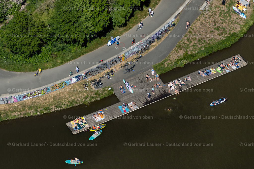 4029720 | BREMEN 01.06.2020 Leistungssport- Zentrum und Kanu- und Kajak- Wassersport- Rennstrecke " Kanu Testival " auf der Kleine Weser und Werdersee im Ortsteil Huckelriede in Bremen, Deutschland. Weiterführende Informationen bei: Landes-Kanu-Verband Bremen e.V.. // Sports Centre and canoe water sports racetrack " Kanu Testival " on lake Kleine Weser and Werdersee in the district Huckelriede in Bremen, Germany. Further information at: Landes-Kanu-Verband Bremen e.V.. Foto: Gerhard Launer