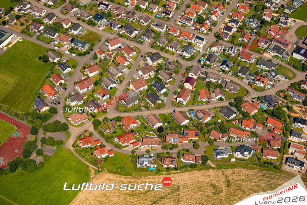 Das Luftbild zeigt : Bargau Schwäbisch Gmünd - Die Luftaufnahme wurde 2024 vom UL-Flugzeug aus erstellt ( keine Drohne ) - Hochauflösende Luftaufnahme - Für grossformatige Ausdrucke geeignet. Die Geschenkidee !Mit Lizenz und Bildrechte bestellbar
