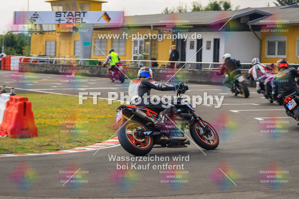 _DSK1876 | Hier findet Ihr Bilder von Touristenfahrten auf der Nürburgring Nordschleife oder von anderen Veranstaltungen die ich besucht habe. Viel Spass beim Durch Schauen 