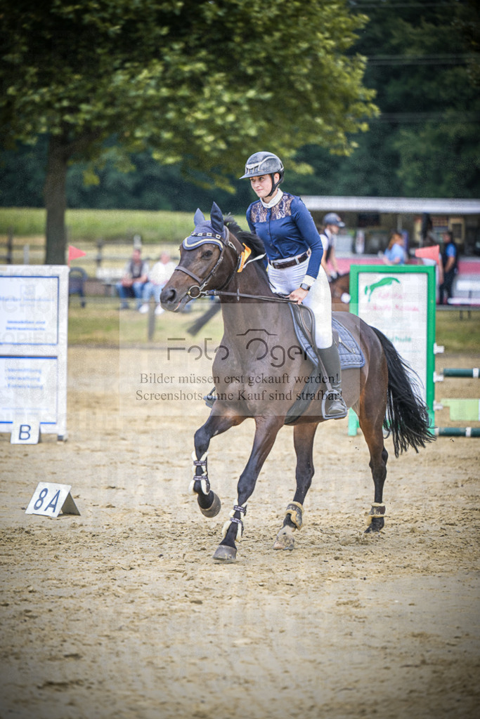 DOS_9778 | Entdecke hochwertige Reitturnierfotos von Foto Oger. Professionell, emotional und authentisch – jetzt Lieblingsmomente im Shop bestellen.Deutschlandweite Turnierfotografie. - Realisiert mit Pictrs.com