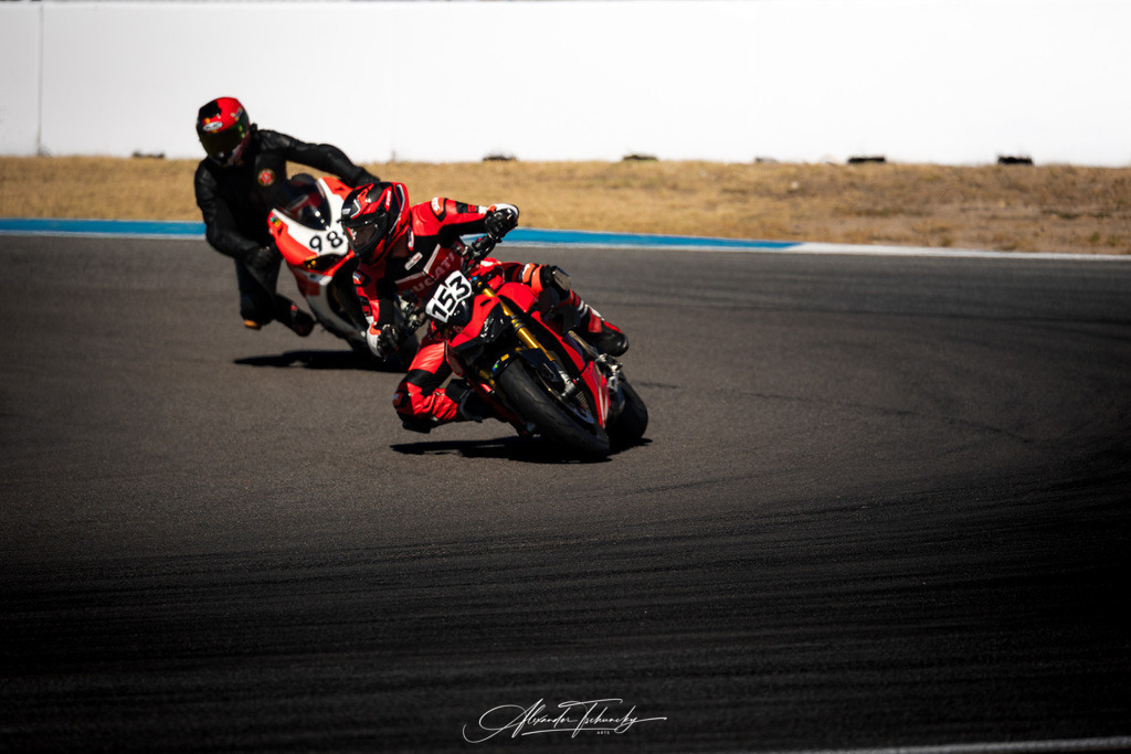 Ducati Trackday Hockenheimring 2026 | Entdecken Sie die faszinierende Welt von Alexander Tschuncky Arts: Kreative Fotografie, atemberaubende Automobilkunst und hochwertiger Bilderdruck. Lassen Sie sich inspirieren! - Realisiert mit Pictrs.com