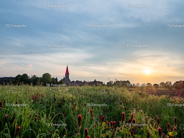 kraftshof_kirche- | OLYMPUS DIGITAL CAMERA - Realisiert mit Pictrs.com