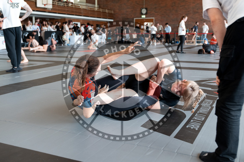 20250628PBB6039 | Athletes compete during the ILLCS X, International Luta Livre Championship Summer Edition on June 28, 2025 in Hannover, Germany. © Chiara Dazi / photoblackbelt