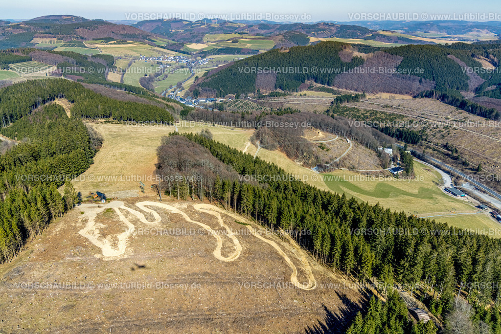 Schmallenberg220303870 | Luftbild, Ski und Freizeitgbiet Hohe Lied, Gellinghausen, Schmallenberg, Sauerland, Nordrhein-Westfalen, Deutschland