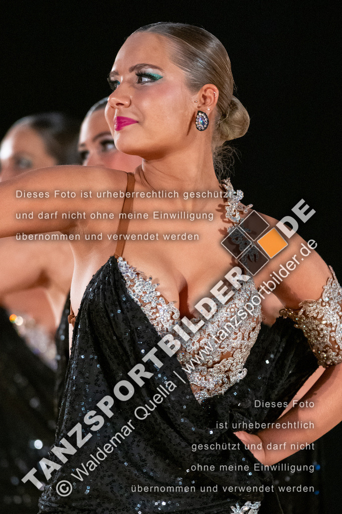 20250504-01758 | Hier finden Sie Tanz Bilder vom Latein und Standard Formationen tanzen. Sportbilder vom Tanzsport. Schöne Fotos und von Weltmeisterschaft, Europameisterschaft, Bundesliga, Regionalliga, Oberliga und Landesliga sowie von GOC Stuttgart, DanceComp, WM Bremen