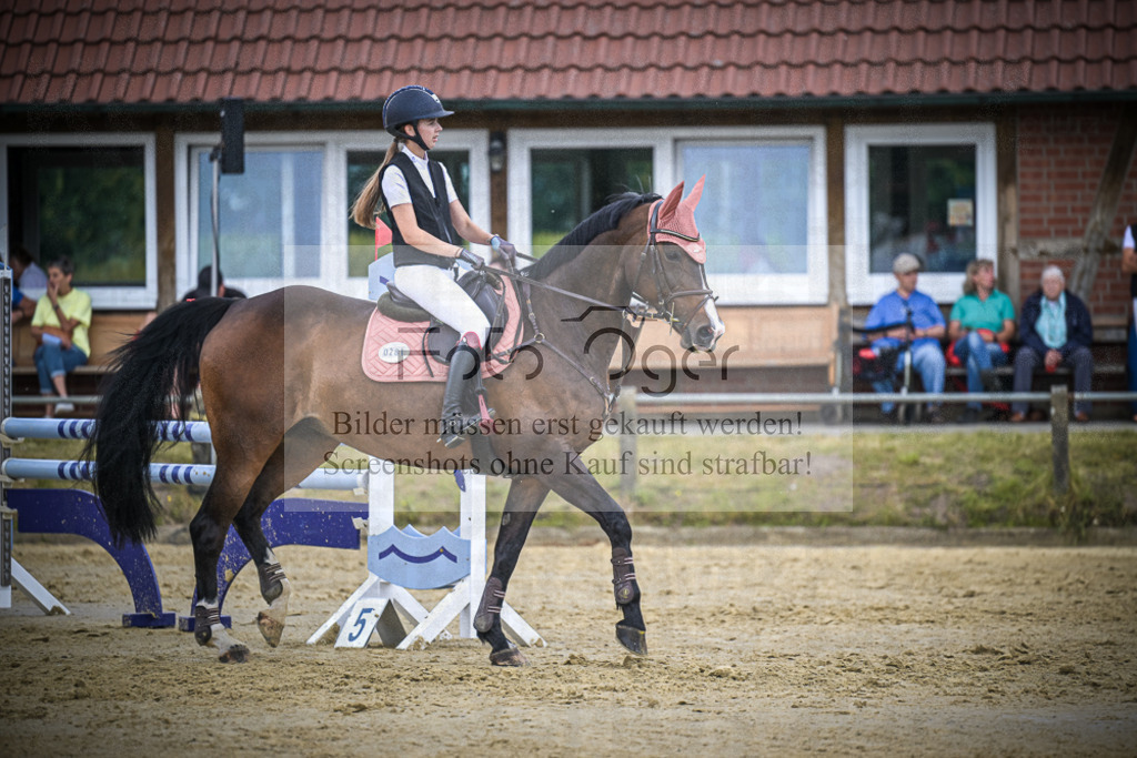 DOS_9466 | Entdecke hochwertige Reitturnierfotos von Foto Oger. Professionell, emotional und authentisch – jetzt Lieblingsmomente im Shop bestellen.Deutschlandweite Turnierfotografie. - Realisiert mit Pictrs.com