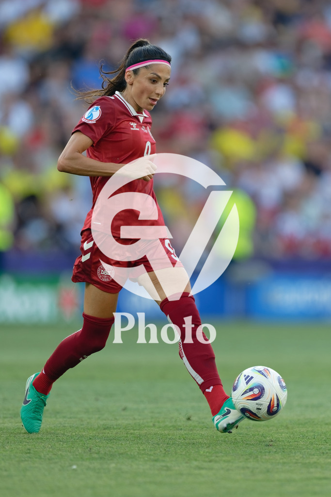 Denmark v Sweden - UEFA Women's EURO 2025 Group C | GENEVA, SWITZERLAND - JULY 4: Nadia Nadim of Denmark controls the ball  during the UEFA Womens EURO 2025 Group C match between Denmark and Sweden at Stade de Geneve on July 4, 2025 in Geneva, Switzerland. (Photo by Giuseppe Velletri/Sports Press Photo/Getty Images)