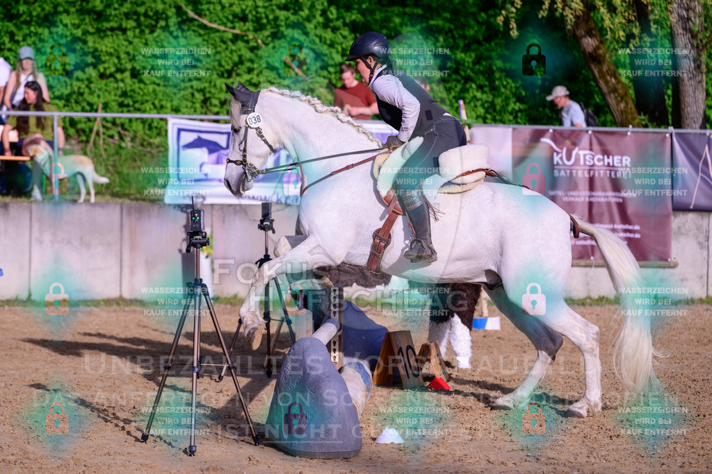 02052026-Giesenbach-03-Speedtrail-0595 | Fokus Hufschlag Fotografie - Realisiert mit Pictrs.com