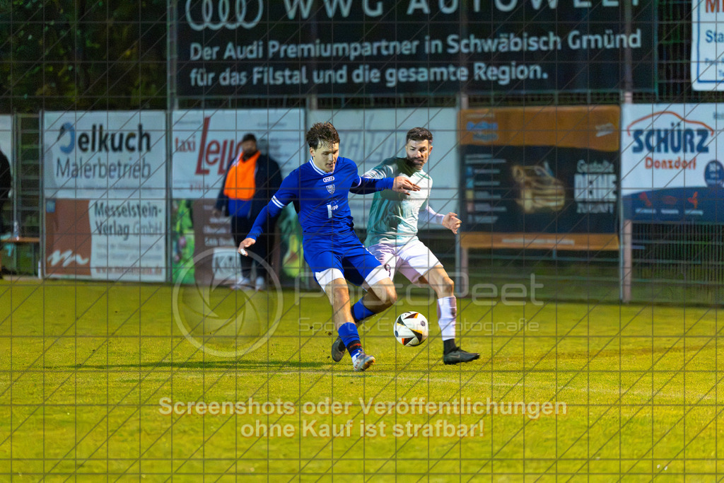 20261015_205141_0273_(c)_by_PhotoPeet | #,TSG Salach (türkis) vs. VfB Neuffen (blau), Fußball, Bezirksliga - Bezirk Neckar/Fils, 08. Spieltag, Saison 2026/2027, Rasensportplatz, Staufenecker Straße, 73084 Salach, 15.10.2026 - 19:30 Uhr,Foto: PhotoPeet / Sport- &amp; Eventfotografie / Peter Harich