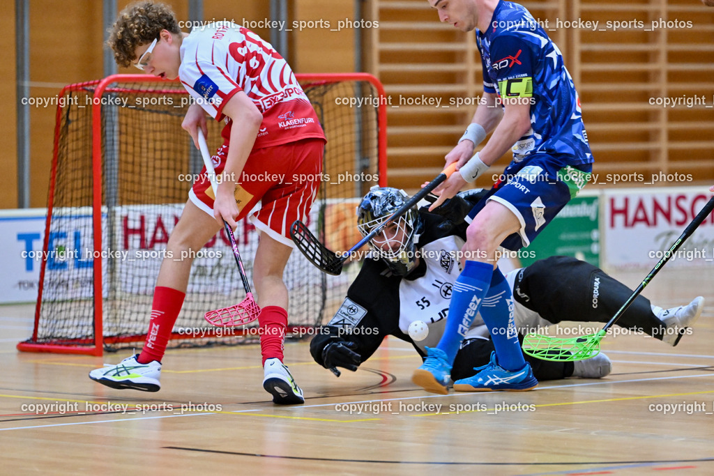 VSV Unihockye vs. KAC Floorball | #80 Lino Roth KAC Floorball, #55 Maximilian Obereder KAC Floorball, #19 Philipp Seiser VSV Unihockey, VSV Unihockye vs. KAC Floorball, VSV Unihockye vs. KAC Floorball am 13.04.2025 in Villach (Ballspielhalle St. Martin), Austria, (Photo by Bernd Stefan)