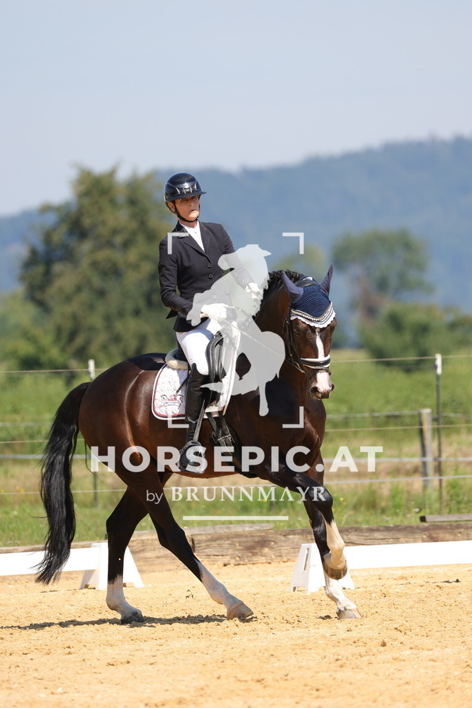 0P6A9639 | Willkommen bei Brunnmayr - Design & Fotografie – Ihrem Spezialisten für Reitturniere und Pferdeveranstaltungen in Oberösterreich, Salzburg und Bayern! Seit über 17 Jahren sind wir leidenschaftlich dabei.