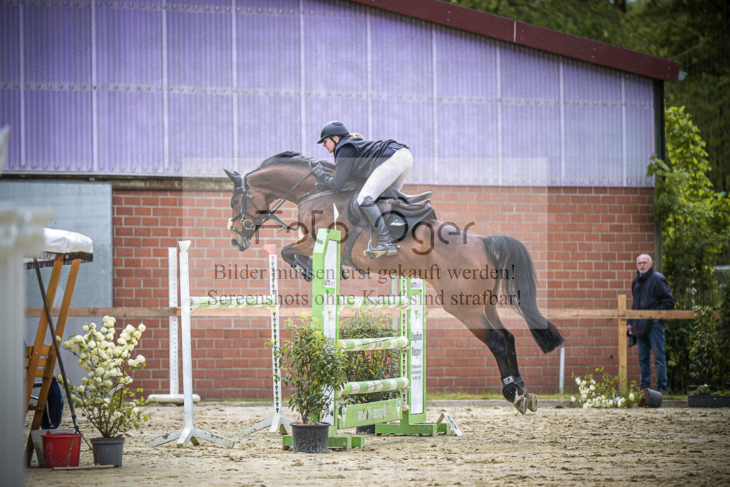 DOS_0396 | Entdecke hochwertige Reitturnierfotos von Foto Oger. Professionell, emotional und authentisch – jetzt Lieblingsmomente im Shop bestellen.Deutschlandweite Turnierfotografie. - Realisiert mit Pictrs.com