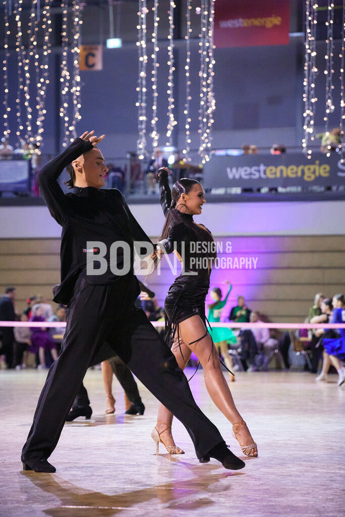 Winter Dance Festival | Mülheim a.d. Ruhr - 13.12.2025: Winter Dance Festival in Mülheim a.d. Ruhr (Westenergiehalle), Germany. Photo by: BobNL design &amp; photography  - Realized with Pictrs.com