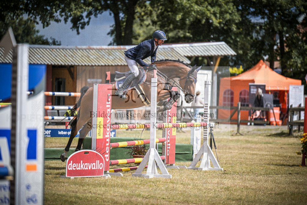 DOS_0079 | Entdecke hochwertige Reitturnierfotos von Foto Oger. Professionell, emotional und authentisch – jetzt Lieblingsmomente im Shop bestellen.Deutschlandweite Turnierfotografie. - Realisiert mit Pictrs.com