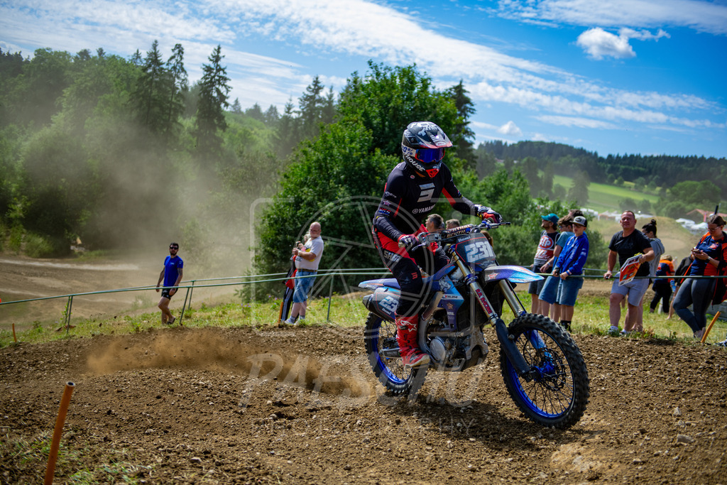 MX2A (48) | Paeschuphoto Shop - Wer nicht sucht der auch nicht findet.Ob Motocrossbilder oder von einem besuchtem Spiel, Hauptsache Action. - Realisiert mit Pictrs.com