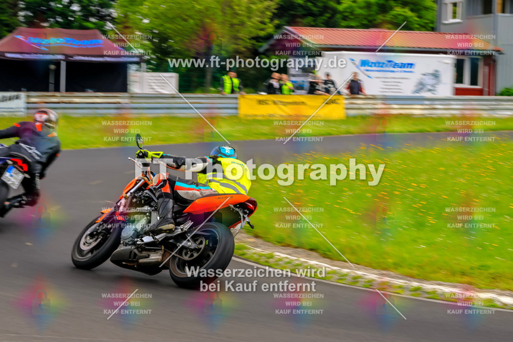 VBK-7551 | Hier findet Ihr Bilder von Touristenfahrten auf der Nürburgring Nordschleife oder von anderen Veranstaltungen die ich besucht habe. Viel Spass beim Durch Schauen 