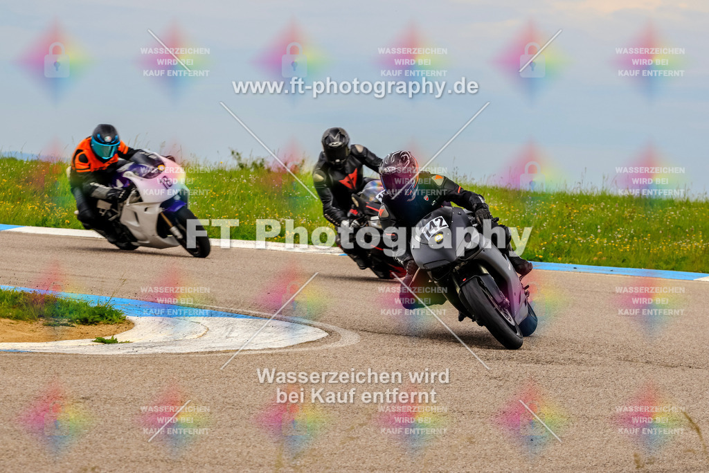 MotoTeam-2519 | Hier findet Ihr Bilder von Touristenfahrten auf der Nürburgring Nordschleife oder von anderen Veranstaltungen die ich besucht habe. Viel Spass beim Durch Schauen 