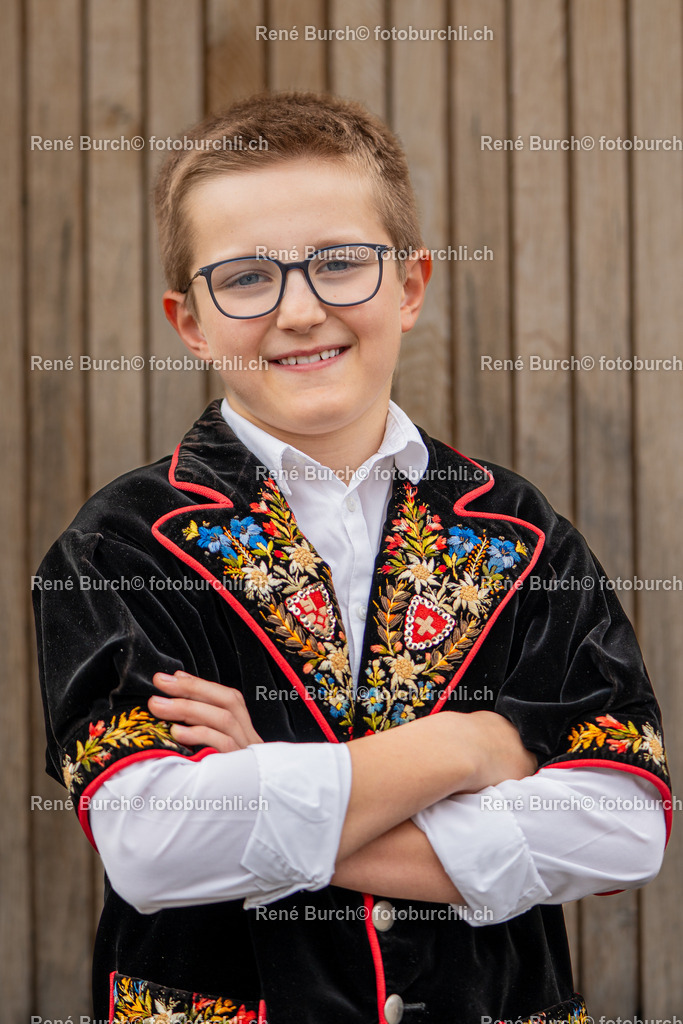 BR_08907Josa Britschgi | Josa Britschgi - Realisiert mit Pictrs.com