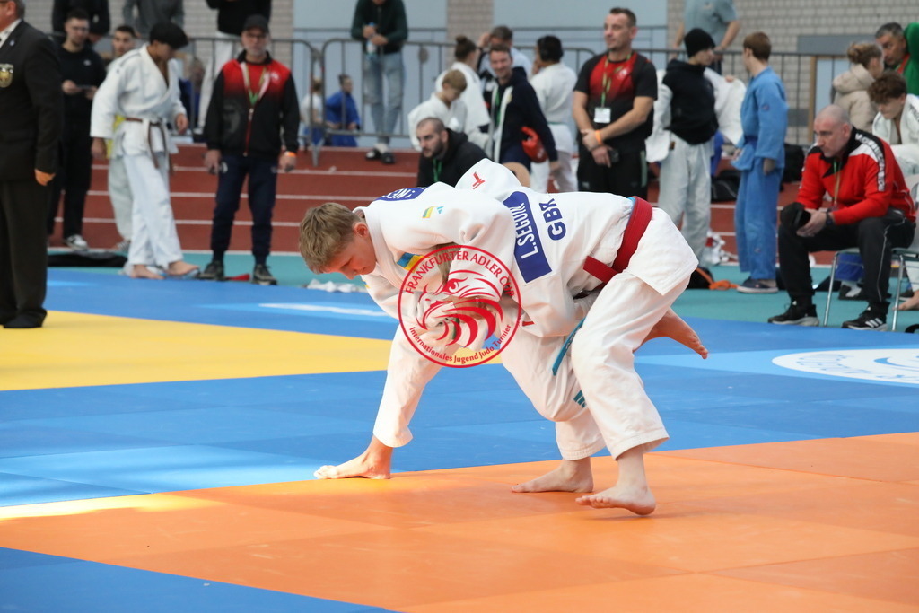 1J7A2218 | Fotos vom Adler Cup - Pictures from Adler Cup

Hier findet Ihr alle Eindrücke und großen Momente der Adler Cup Wochenenden. Here you will find all impressions and great moments of the Adler Cup weekends. - Realisiert mit Pictrs.com