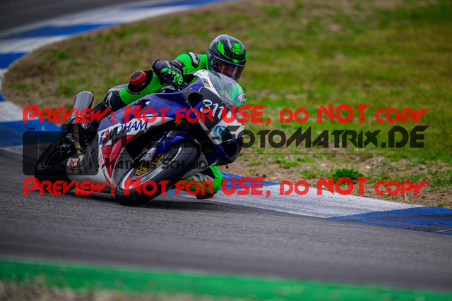 MaZZes_Fotomatrix_20250421_6007705_5600 | GELB