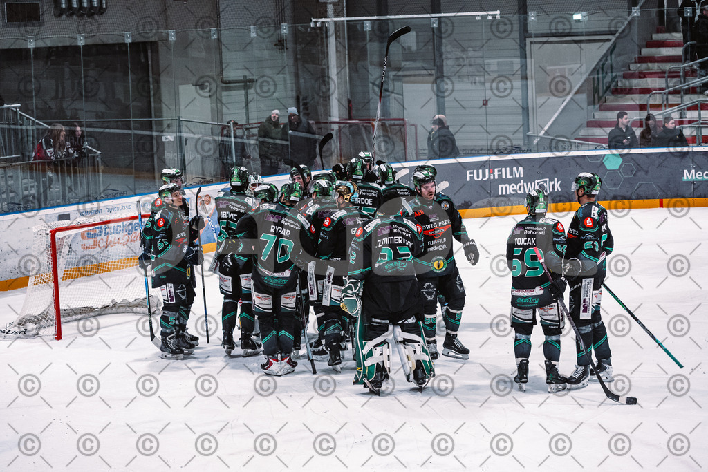 Alligators_vs_Memmingen_05_12_2025-206 | Höchstadt Alligators Fotogalerie: Eishockey-Action aus Franken. Professionelle Spielfotos, Portraits & Stadionbilder zum Download. Jetzt entdecken! - Realisiert mit Pictrs.com