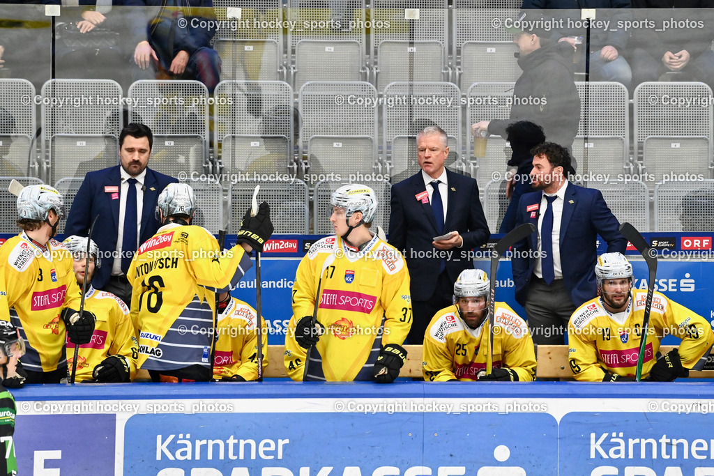 EC IDM Wärmepumpen VSV vs. Vienna Capitals | Spielerbank Vienna Capitals, Asisstentcoach Vienna Capitals FABIAN SCHOLZ, Headcoach Vienna Capitals CONSTANTINE KEVIN, Asisstentcoach Vienna Capitals, Raphael Rotter, EC IDM Wärmepumpen VSV vs. Vienna Capitals, EC IDM Wärmepumpen VSV vs. Vienna Capitals am 28.01.2026 in Villach (Stadthalle Villach), Austria, (Photo by Bernd Stefan)