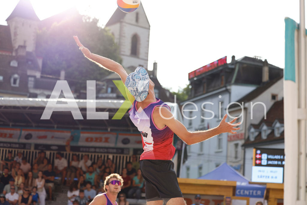 Obi BeachTour 2026 - Basel | BASEL, SWITZERLAND - JULY 18: SIMON HAGENBUCH (SUI) during the Obi BeachTour 2026 match between NAPIER / PETERSEN (DEN) and HAGENBUCH / HAUSSENER (SUI) at Barfüsserplatz on July 18, 2026 in Basel, Switzerland. - Realisiert mit Pictrs.com