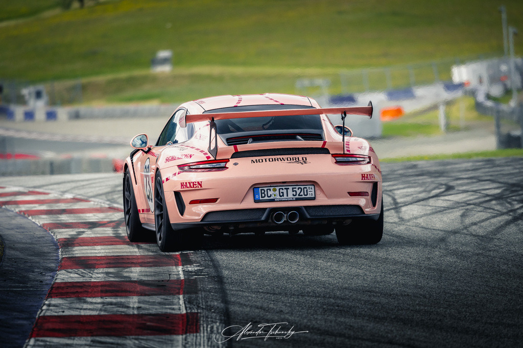 R6PZ2503 _Alexander Tschuncky | Entdecken Sie die faszinierende Welt von Alexander Tschuncky Arts: Kreative Fotografie, atemberaubende Automobilkunst und hochwertiger Bilderdruck. Lassen Sie sich inspirieren! - Realisiert mit Pictrs.com