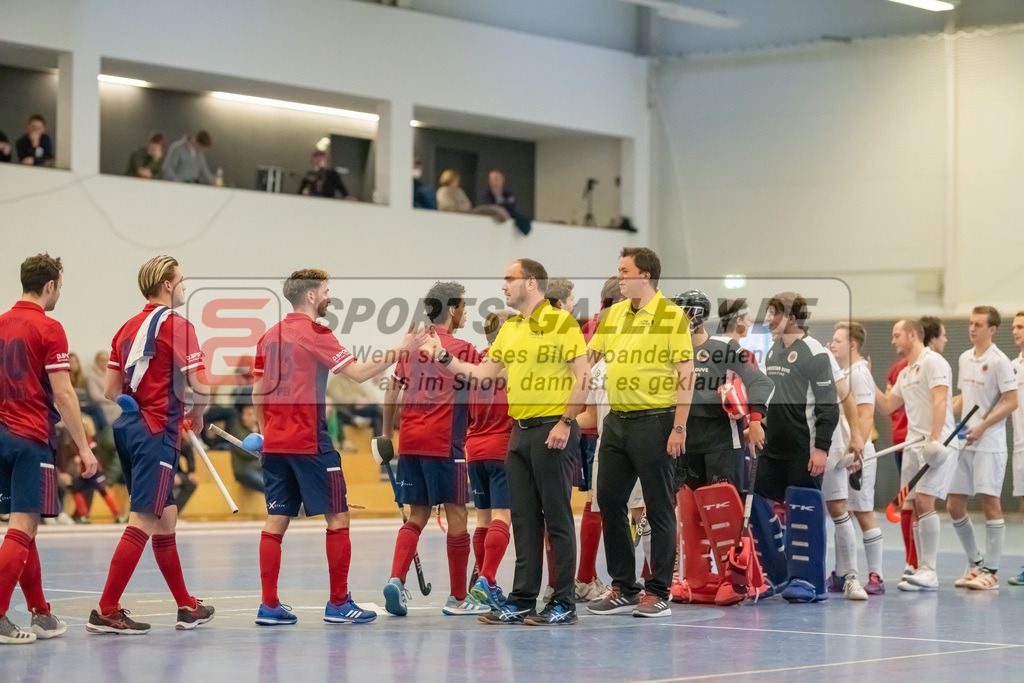 HK_20230107_102248 | 1. Bundesliga ( Halle ) Herren Düsseldorfer HC -  Crefelder HTC am 7.1.2023 Düsseldorfer HC, Düsseldorf , F.Blasch ( SR ) , C.Deckenbroch ( SR )