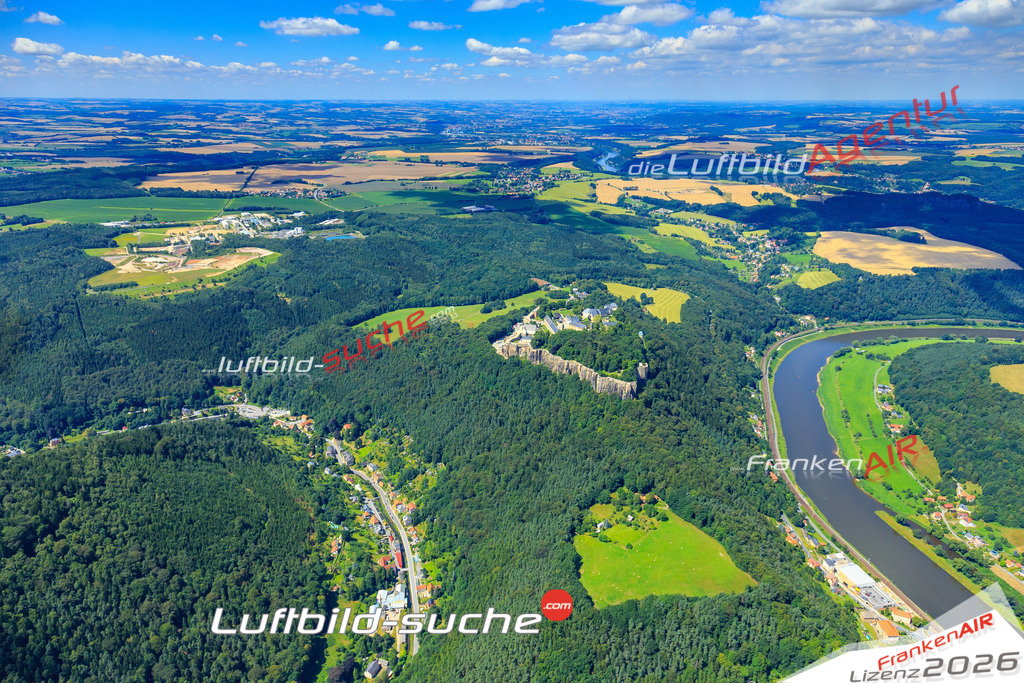 Die Luftaufnahme Festung-koenigstein - Königstein wurde vom UL-Flugzeug (keine Drohne) aus fotografiert.Hohe Druck- Auflösung-die Geschenkidee!